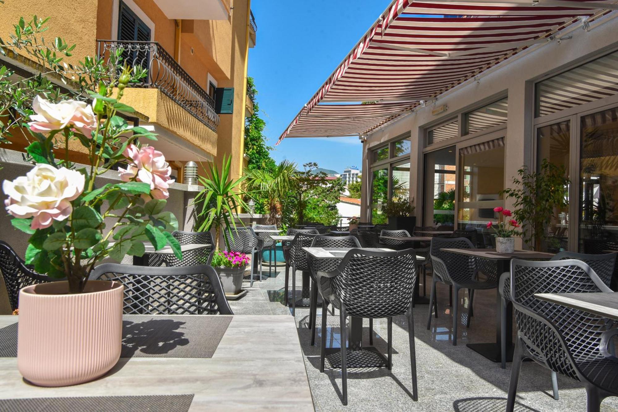 Hotel La Mer Budva Exterior foto